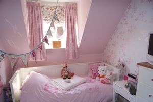 Bedroom- click for photo gallery